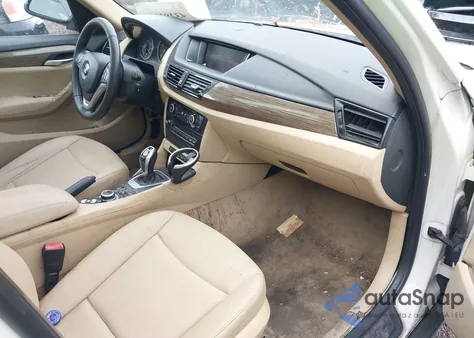 2014 BMW X1 xDrive28I z USA, uszkodzony, nr VIN WBAVL1C57EVY15586